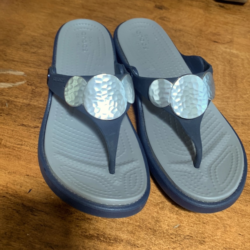 Crocs size 5